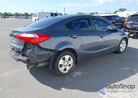 2016 Kia Forte Lx z USA, uszkodzony, nr VIN KNAFK4A67G5610647